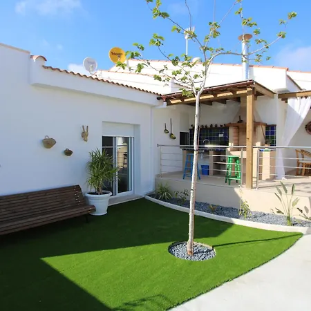 Villa Casa Cerca De La Playa, Climatizacion Opcional, Wifi Gratis - Es-184-2 *